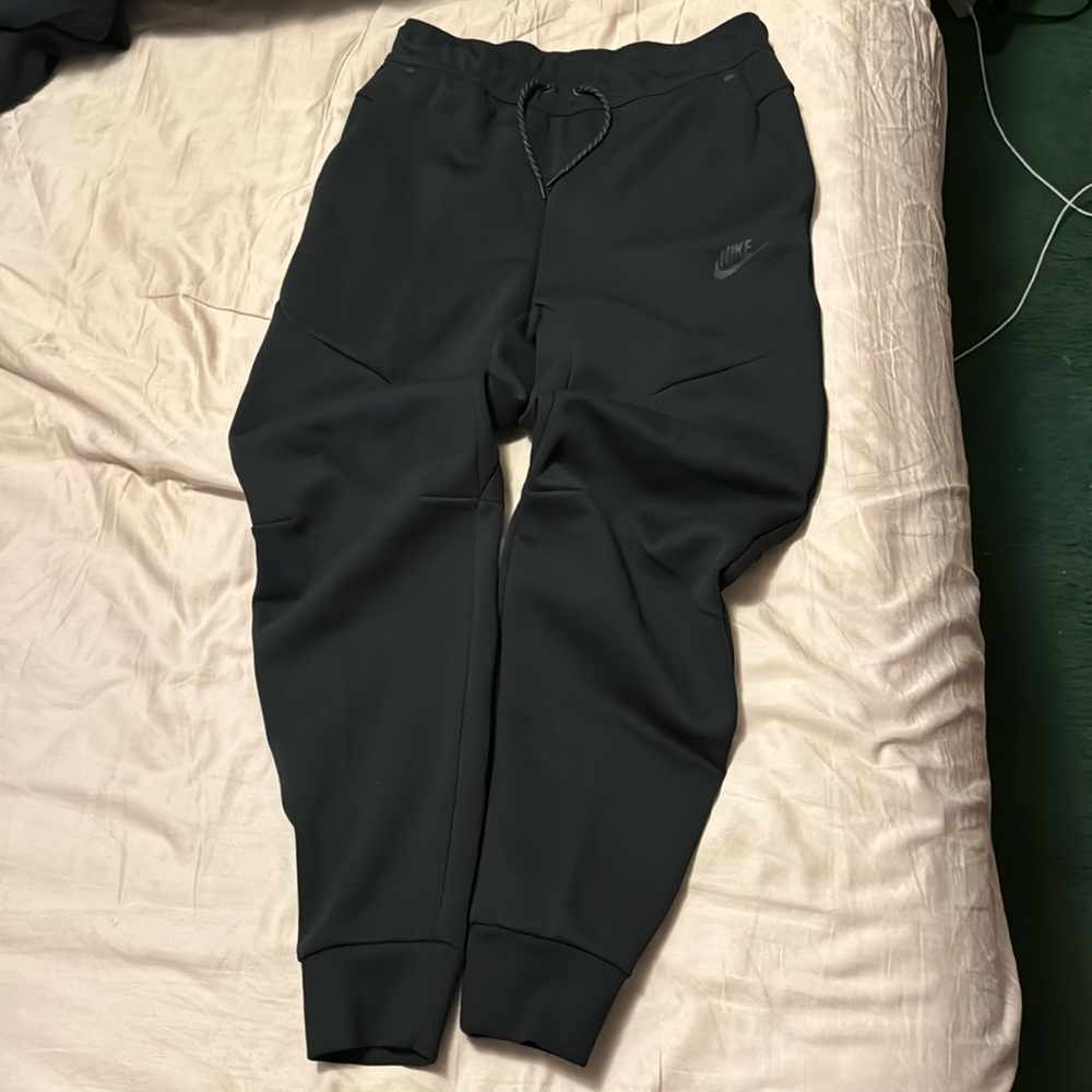 Nike tech fleece sweatpants